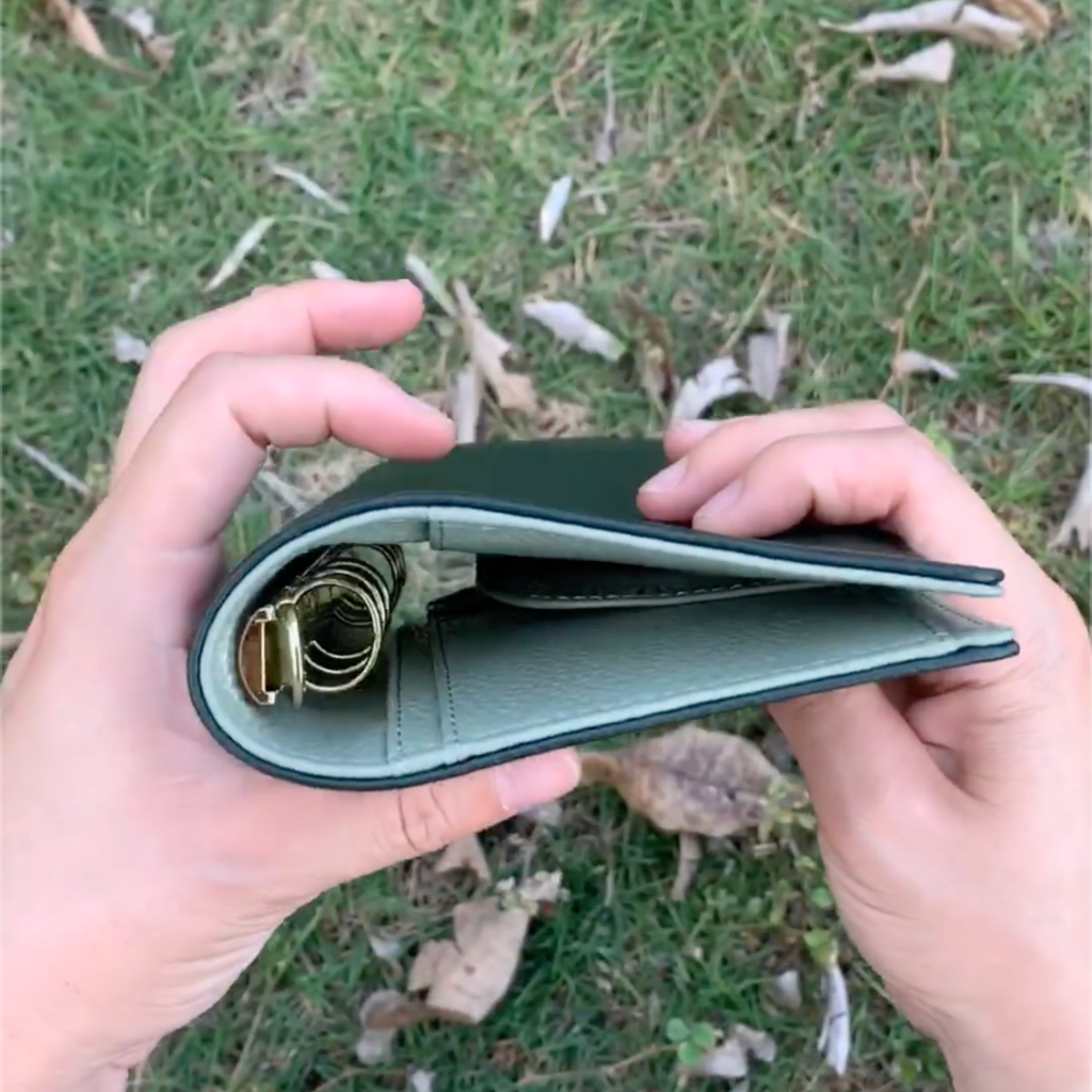 Terminkalender A6 aus vollnarbigem Leder, personalisiert, 6-Ringbuch, nachfüllbar, Reisetagebuch, Skizzenbuch mit individueller Gravur