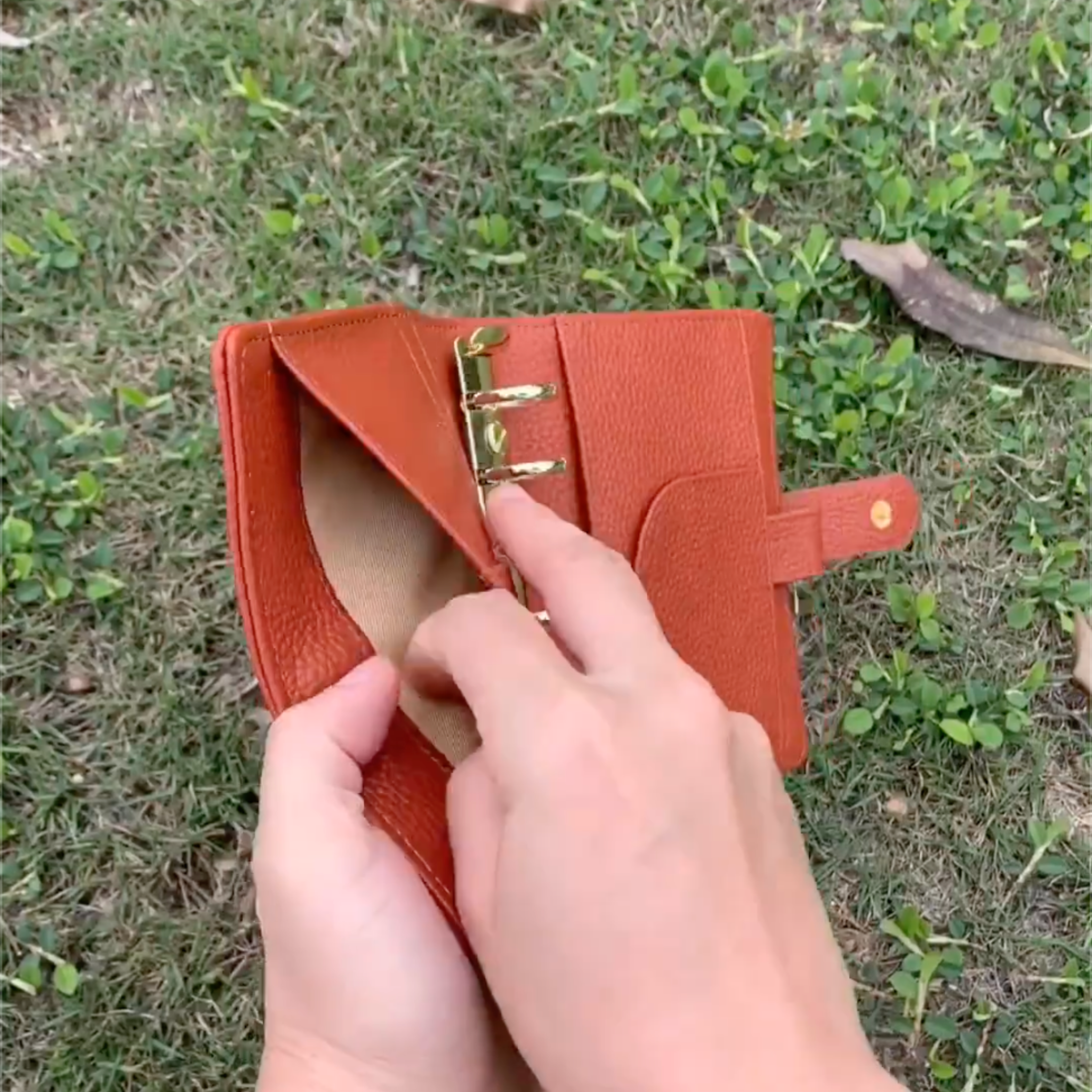 Vollnarbenleder A7 Planer 6-Ring nachfüllbarer Organizer Reisetagebuch Skizzenbuch mit individueller Gravur