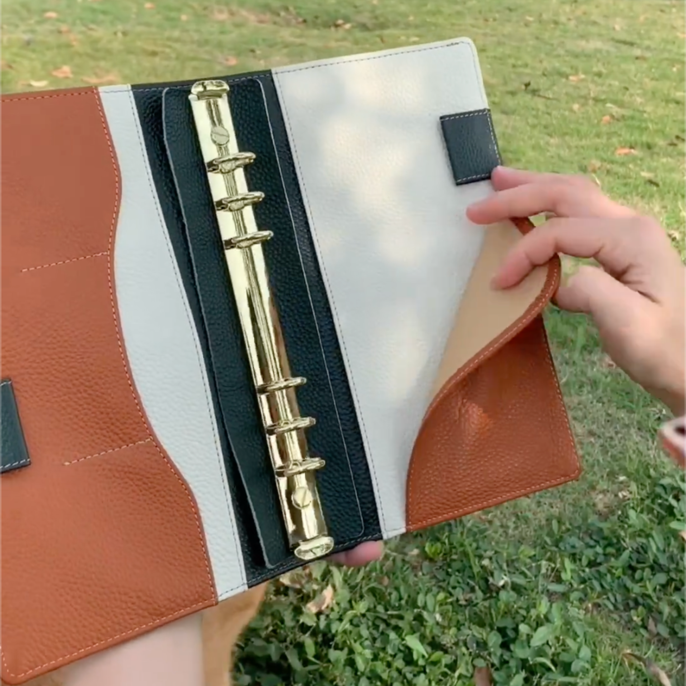 Organizer A5 aus Vollnarbenleder/PU, nachfüllbarer 6-Ring-Kalender, Reisetagebuch, Skizzenbuch mit 20 Ringen und individueller Gravur