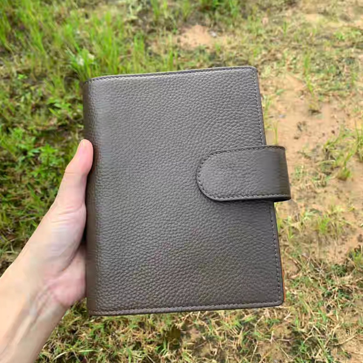 Full Grain Leather Binder A6 6-Ring Refillable Planner in Coffee and Brown Travelers Journal Sketchbook with Customizable Engraving
