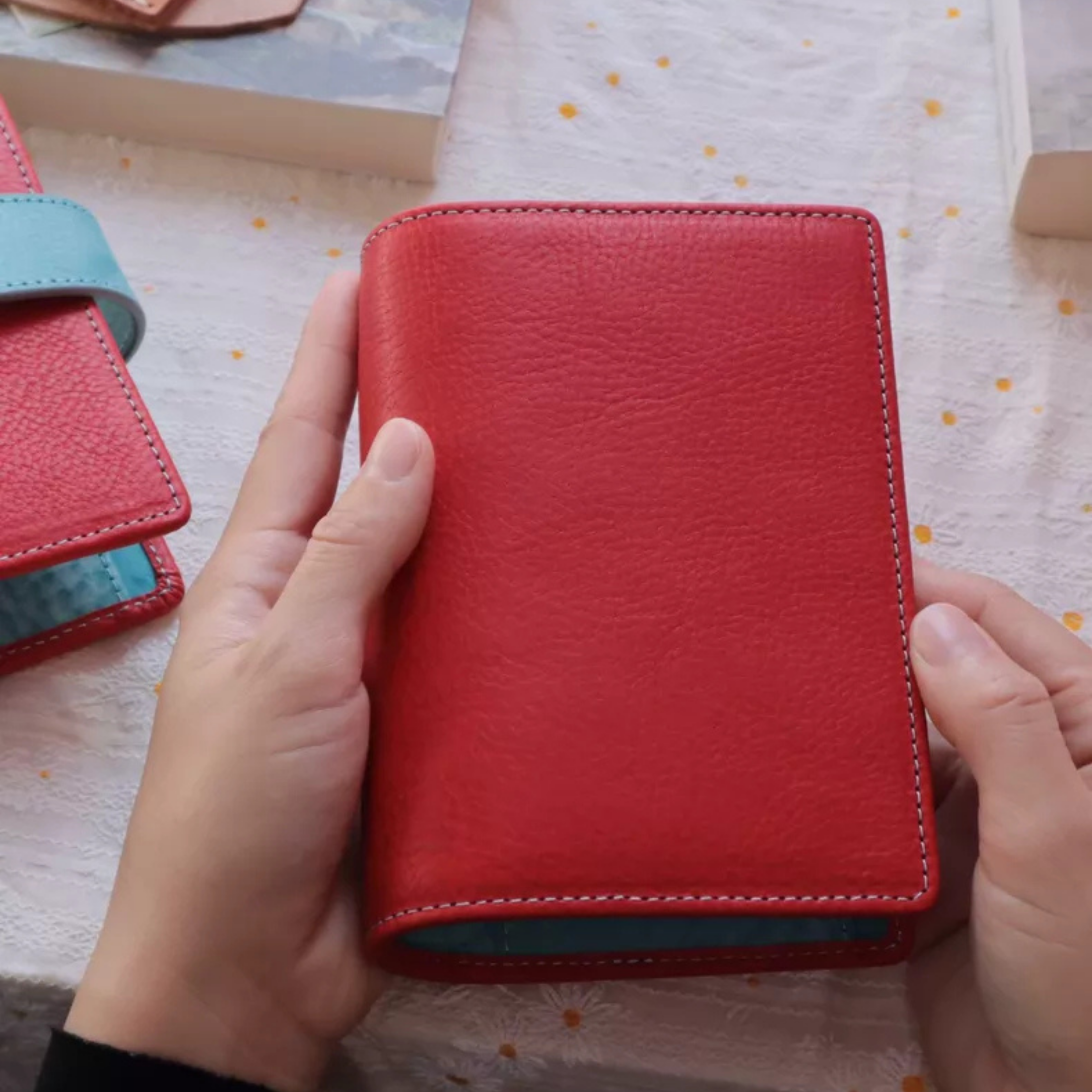 Organiseur A7 en cuir pleine fleur, carnet de voyage rechargeable 6 anneaux avec gravure personnalisée