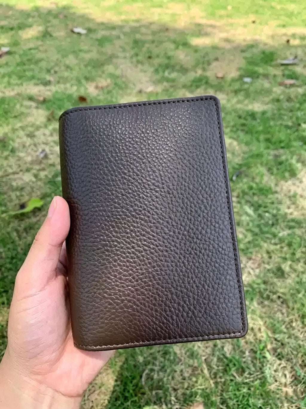 A7 Notizbuch aus Vollnarbenleder, 6-Ring-Nachfüllbuch, Reisetagebuch, Skizzenbuch mit individueller Gravur