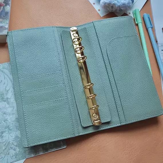 Vollnarbiges Lederplaner A6 Personal 6-Ring nachfüllbarer Organizer Reisejournal Skizzenbuch mit individueller Gravur